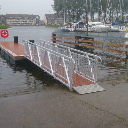 Ensemble ponton/passerelle